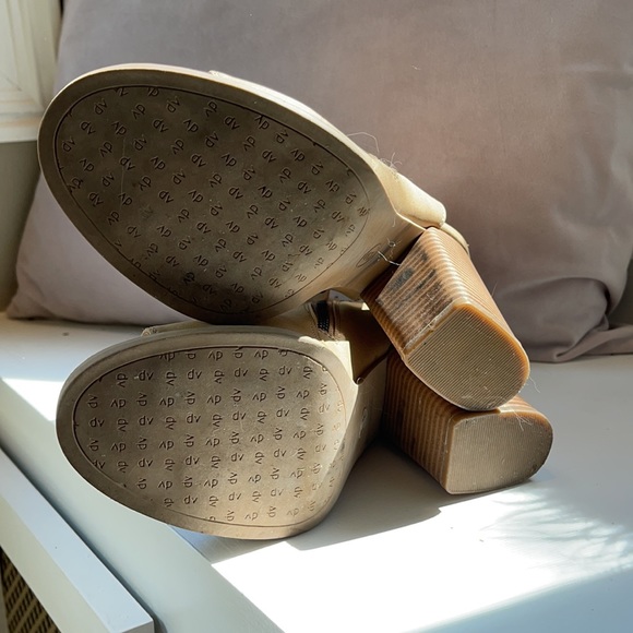 DV by Dolce Vita Open toe bootie - Picture 3 of 3